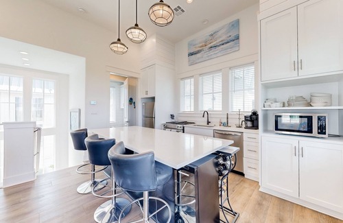 Port Aransas Cabin | Seaside Cottage with resort pools, golf course views, & beach gear