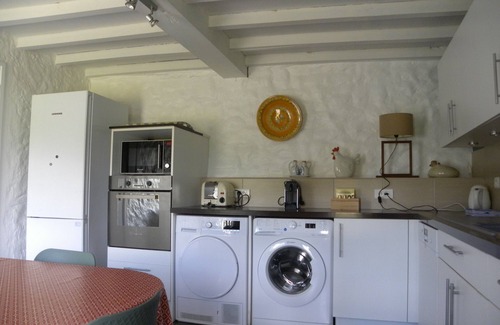 Plouhinec Cottage | Seaside Cottage with a Large Terrace and Garden