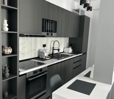 Constanta Apartment | Seaside Elegance Mamaia Năvodari by Mihaela