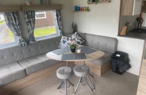 Aberystwyth Cabin | Seaside Escape 2 Bed Caravan in Clarach Bay