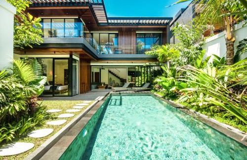 Munggu Villa | Seaside Escape 4br Villa, 190m To Canggu Beach