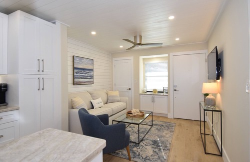 Marco Island Condo | Seaside Escape -Luxurious 2 Bedroom Condo