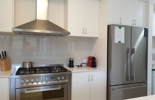 Dunsborough House | Seaside escape, pet friendly, close to beach, suites families or couples