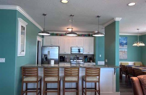 Crystal Beach House | Seaside Escape Summar