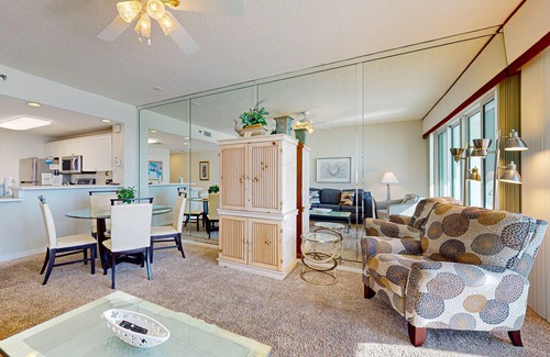 Destin Condo | Seaside escape with water view, balcony, pool, pool spa & gym access