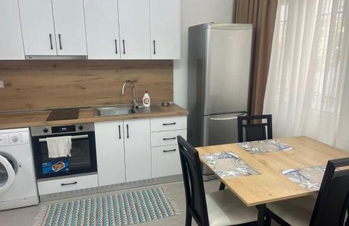 Shengjin Apartment | Seaside Family Apartament 1