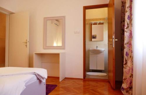 Barbat na Rabu House | Seaside family friendly house with a swimming pool Barbat, Rab - 22081