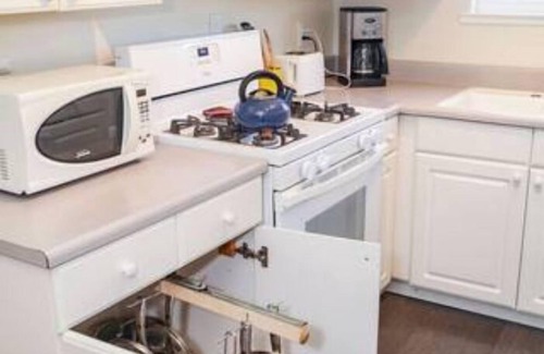 Seaside House | Seaside Family House - Sleeps 6 on Monterey Peninsula