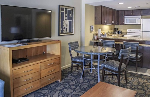 Daytona Beach Hotel | Seaside Fun! Balcony King Suite + Pool, Fitness, Arcade & Boardwalk!