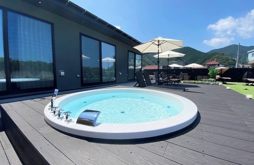 Nishiizu House | Seaside Garden Nishiizu 2 barrel sauna Natural hot/Kamo-gun Shizuoka