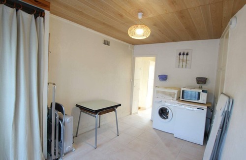 Saint-Pair-sur-Mer Cottage | Seaside Getaway: Pet-Friendly, 3BR, WiFi, Garden, Near Beach & Mont Saint-Michel