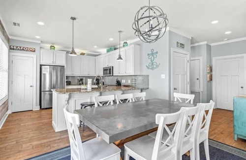 Alabama Gulf Coast House | Seaside Getaway, Jacuzzi, 3 Mins Walk To Beach