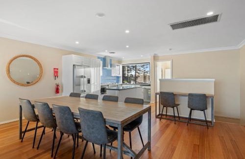 The Entrance North House | Seaside Haven on Hutton Road