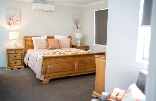 Rockingham House | Seaside Haven Rockingham