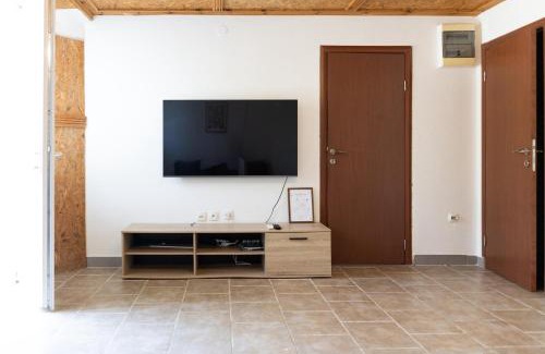 Tivat Apartment | Seaside Heaven
