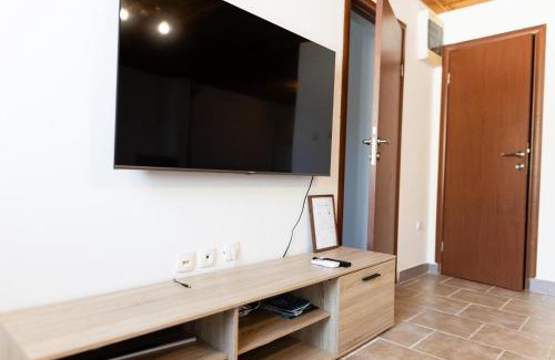 Tivat Apartment | Seaside Heaven
