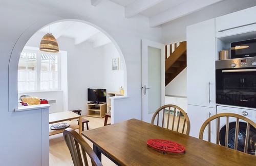 Roscoff House | Seaside house