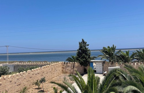 Jemmal House | Seaside house