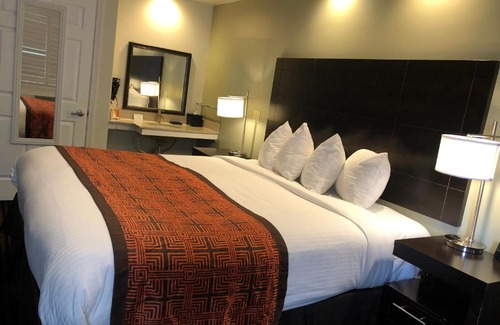 Marina District Hotel | Seaside Inn