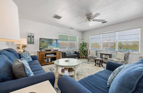 Cedar Key House | Seaside is a large yet cozy 4 bedroom with a private dock