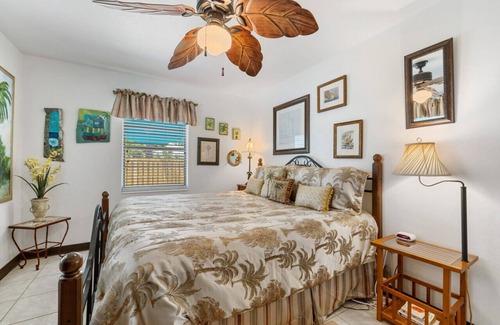 Cedar Key House | Seaside is a large yet cozy 4 bedroom with a private dock