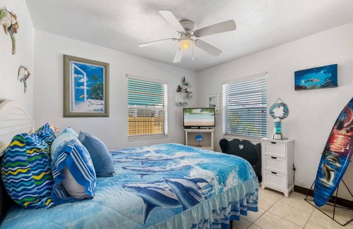 Cedar Key House | Seaside is a large yet cozy 4 bedroom with a private dock
