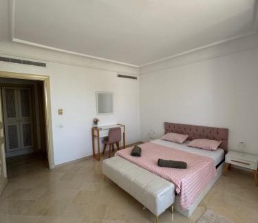 Yasmine Apartment | Seaside Luxury Apartment