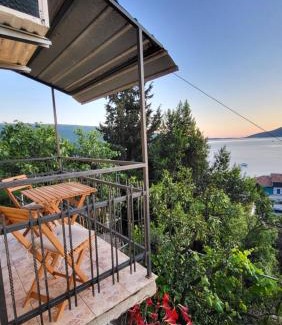 Zelenika Apartment | SeaSide