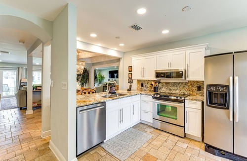 Biltmore Beach Condo | Seaside Panama City Beach Condo w/Outdoor Pool!