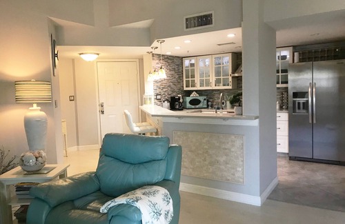 Clearwater Condo | Seaside Paradise at Clearwater - Resort Style near famous Clearwater Beach