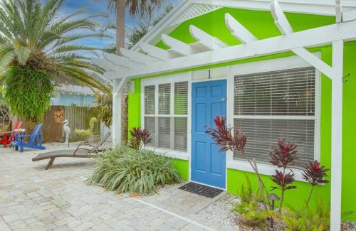 Indian Rocks Beach Apartment | Seaside Retreat Cottages #1