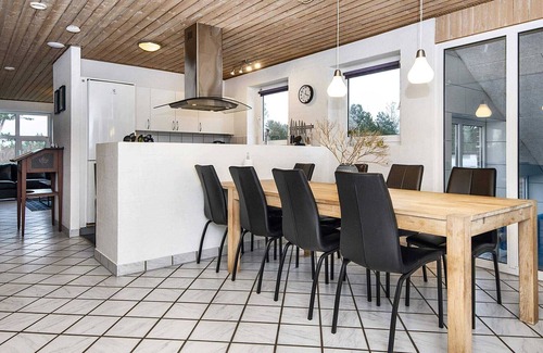 Fjellerup House | Seaside Retreat with Pool - By Traum Ferienwohnungen