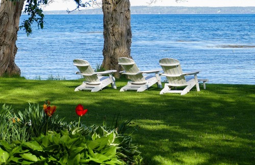 Belfast House | Seaside Sanctuary: Elegant Family Compound on the Water with stunning Ocean View
