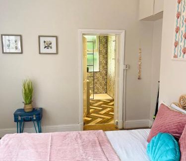 Lytham St. Anne's Apartment | Seaside Seashell Suite