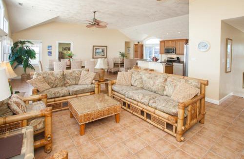 Sandbridge House | Seaside Serenade