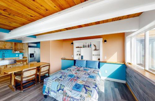 Port Orford Hotel | Seaside Serene