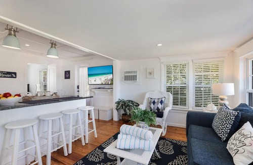 Bradenton Beach House | Seaside Serenity: Bradenton Beach Location! On Bay! Close to Beach & Bridge St by Anna Maria Life
