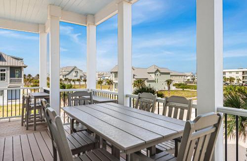 Port Aransas House | Seaside Serenity at Palmilla Beach