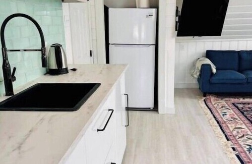 Pine Point Apartment | Seaside Serenity at Pine Point!n