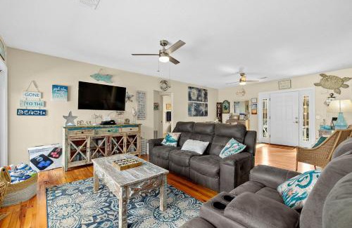 Bostroms House | Seaside Serenity Direct Oceanfront