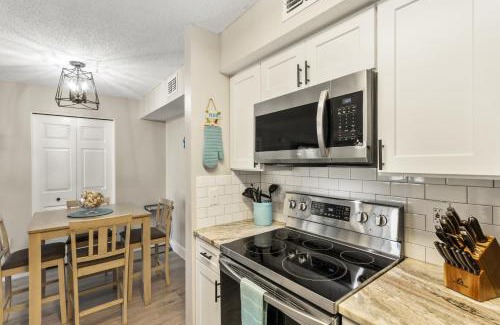 Indian Bayou Apartment | Seaside Serenity Near Beach with Pool, Gym, Balcony