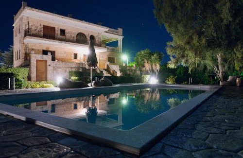 Aegina Villa | Seaside "Stone & Light Villa" close to Aegina City