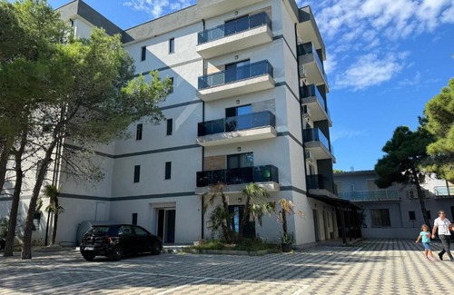 Velipoje Apartment | Seaside Sun and Fun