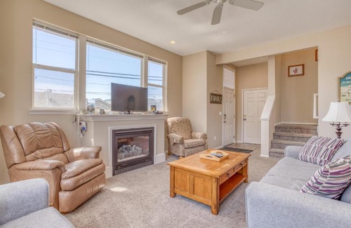 Seaside House | Seaside Vacation Rental - Meredith Lodging
