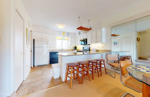 Fenwick Island House | Seaside Villas oceanfront townhome with 2 balconies, beach access & sunrise view