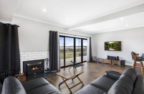 Robertsons Beach House | Seaspray home