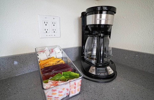 SeaTac House | Seatac 2 BR Upper Unit 5 min to Airport