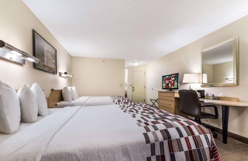 SeaTac Hotel | SEATAC Hotel for Relaxed Travel! Free Airport Shuttle + Pets Allowed