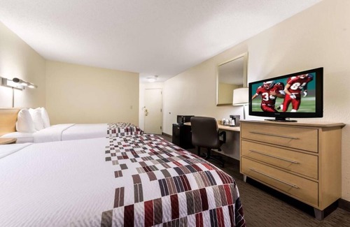 SeaTac Hotel | SEATAC Hotel for Relaxed Travel! Free Airport Shuttle + Pets Allowed