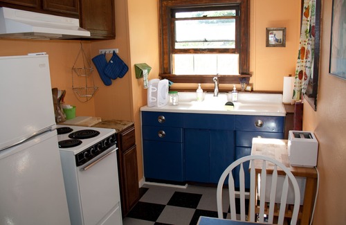 Wallingford Apartment | Seattle at its Best - the Premiere Walking Neighborhood!